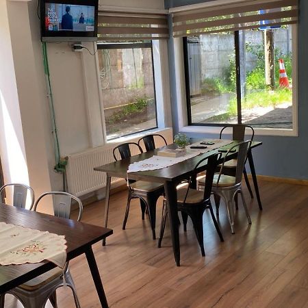 Hostal Sur Y Magia Coyhaique Exterior photo